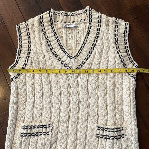 Zara cable knit sweater vest Cream Black whip stitch details V-neck Women’s S - Picture 3 of 10
